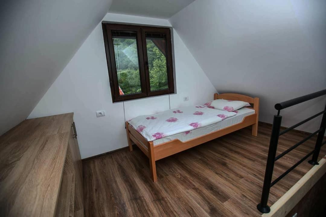 Zoranovi Konaci Villa Jevtici Exteriör bild
