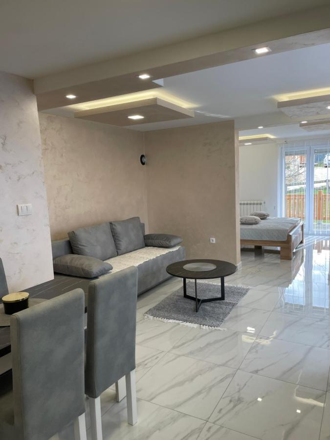 Zoranovi Konaci Villa Jevtici Exteriör bild